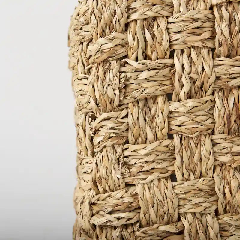 Square Seagrass Woven Pouf in Medium Brown, 17.7 x 17.7 x 17.7 Inches