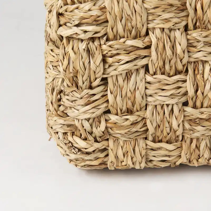 Square Seagrass Woven Pouf in Medium Brown, 17.7 x 17.7 x 17.7 Inches