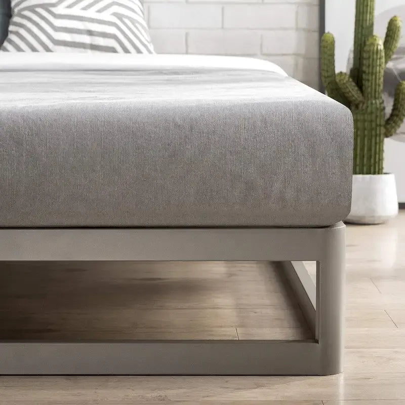 Queen Size Low Profile Metal Platform Bed Frame, No Box Spring Needed